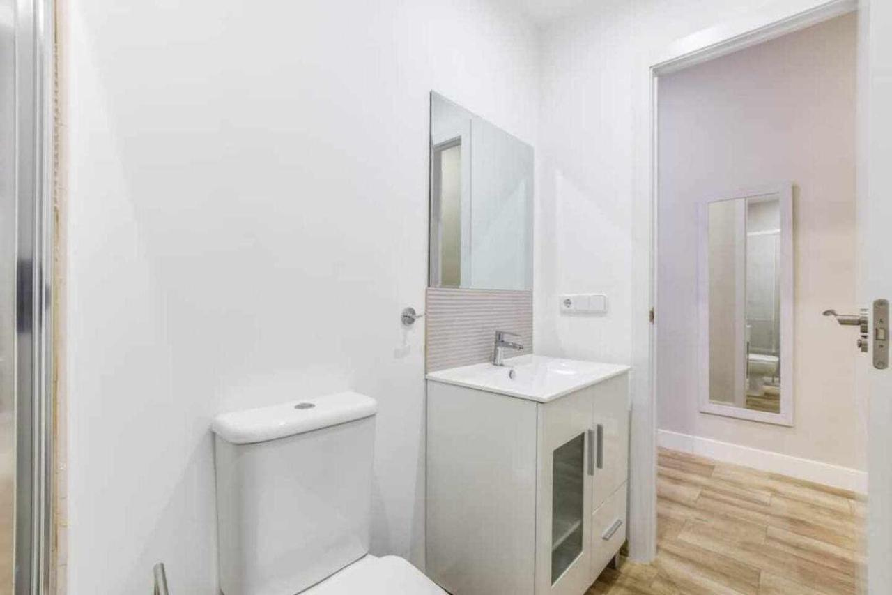 Acogedor Apartamento entre Sol Gran Vía y Palacio Madri Exterior foto
